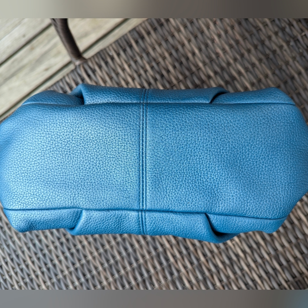 Coach purse - Picture 7 of 11